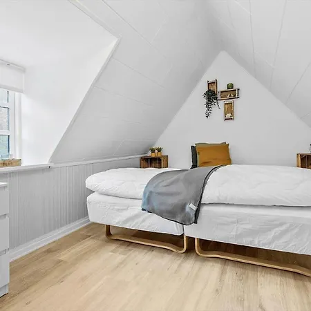 Semesterbostad 84109-8400-birkevej-1